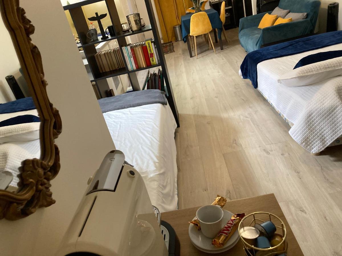 Une Chambre Chez Nous, A 12 Minutes De Paris Malakoff Exterior foto